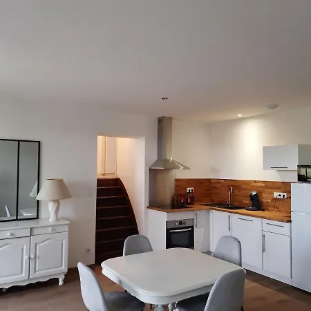 La Clef Des Champs Perrine *